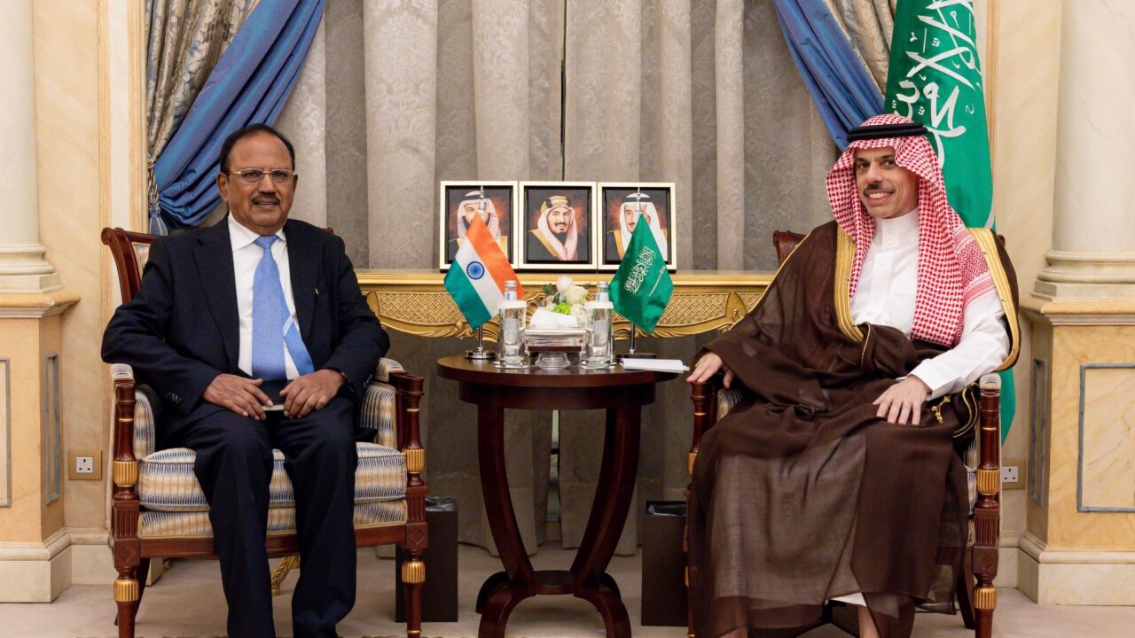 doval